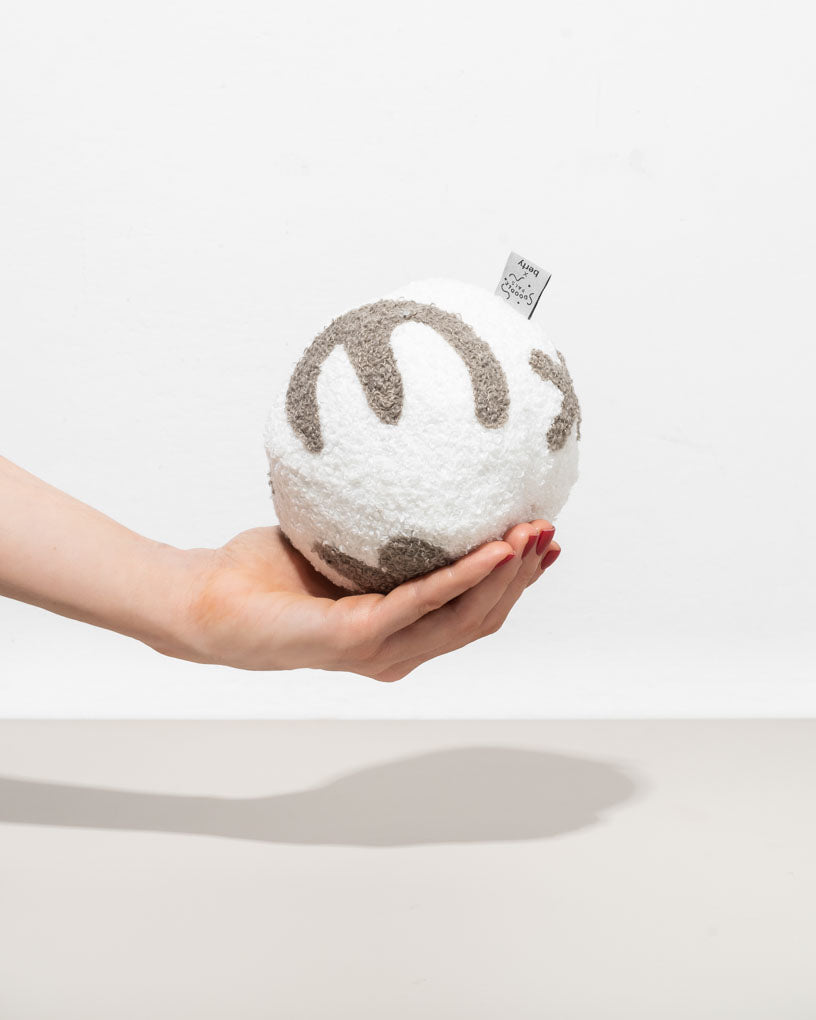 The bouclé ball