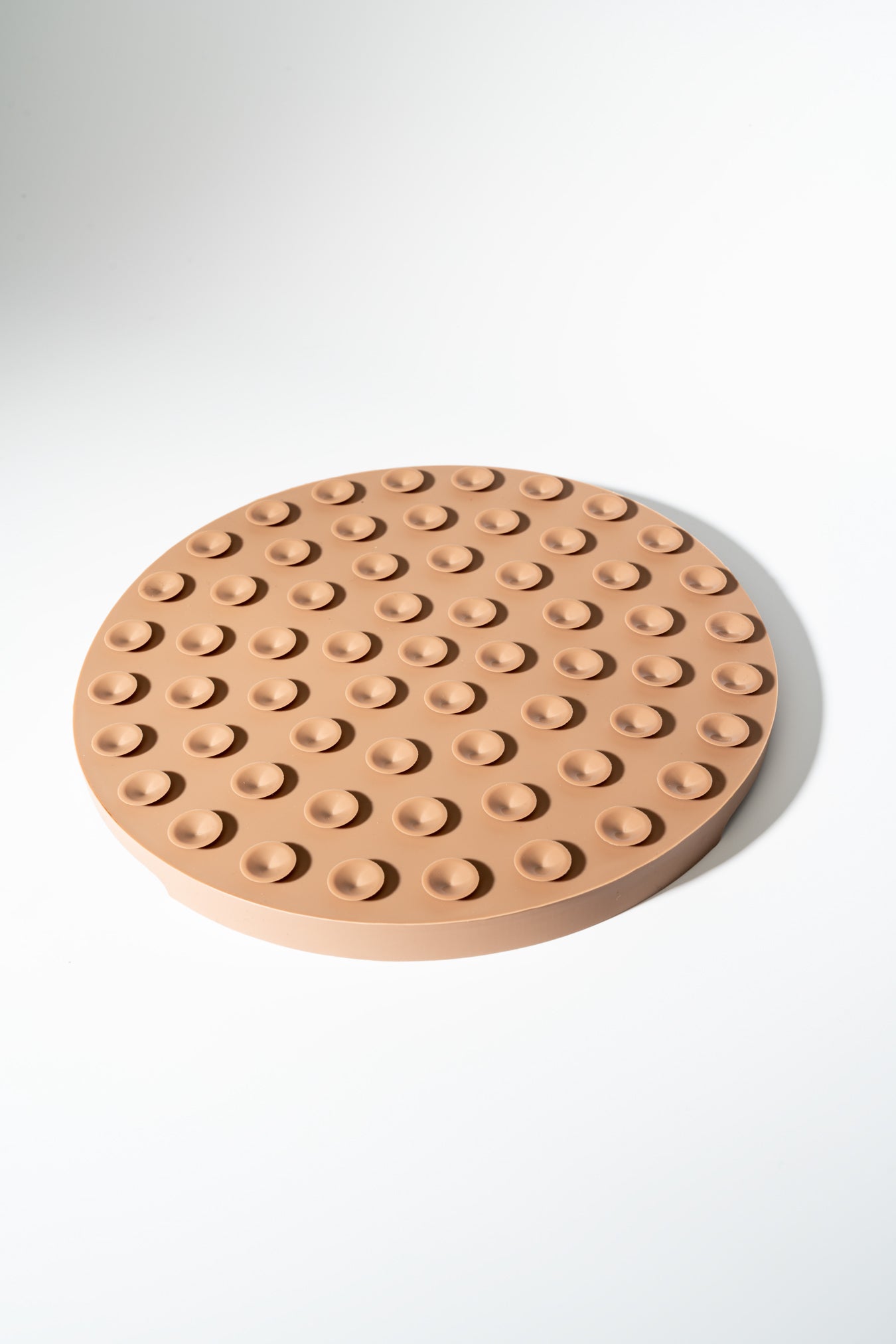 Lick Mat in taupe