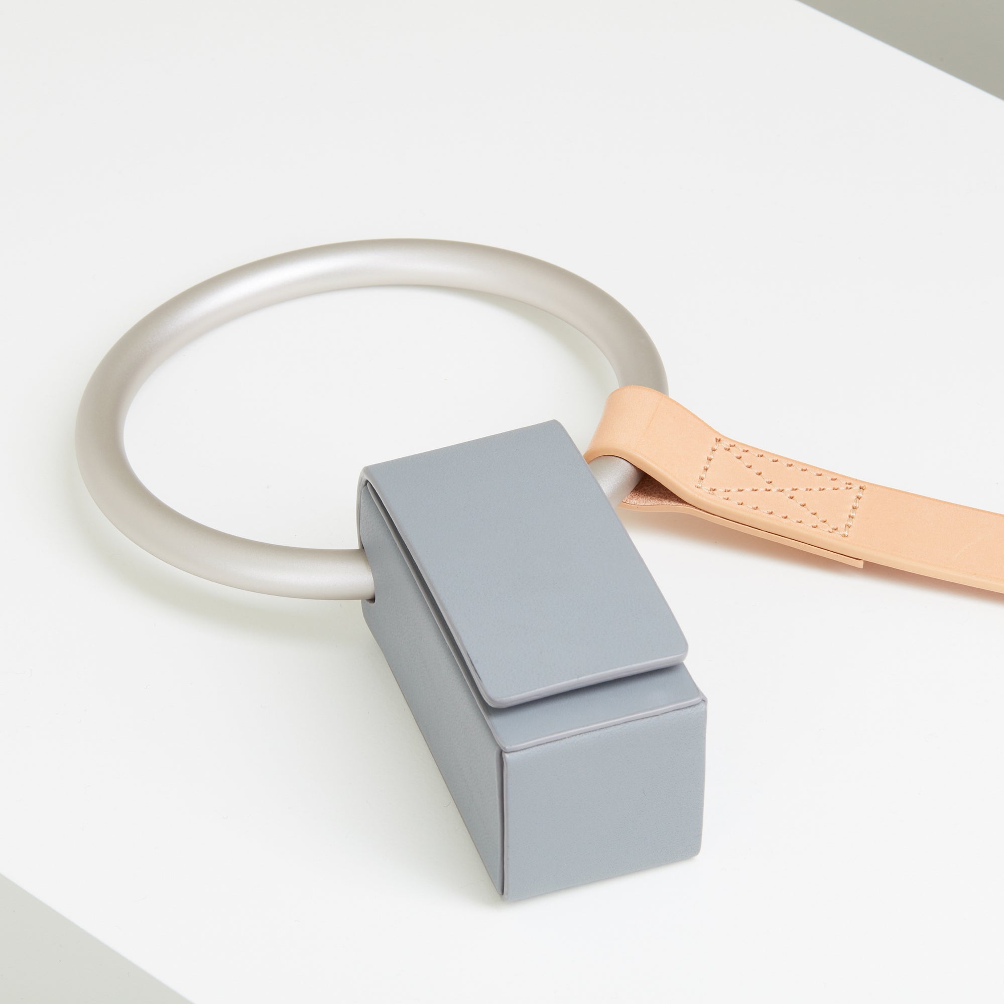 Toto bag in gray