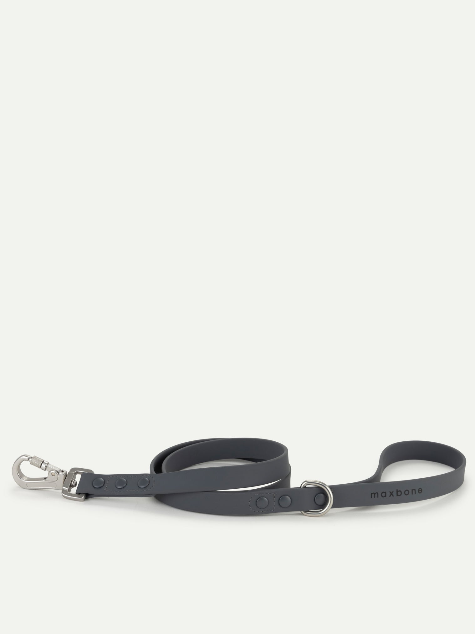 Hazel leash in charcoal