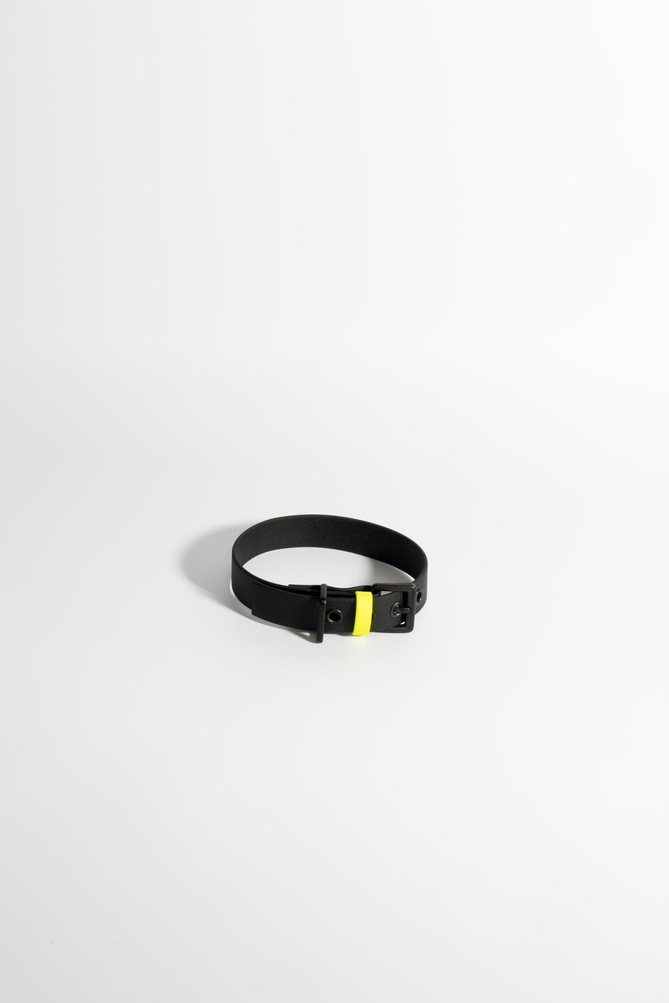 Collar C01 in black