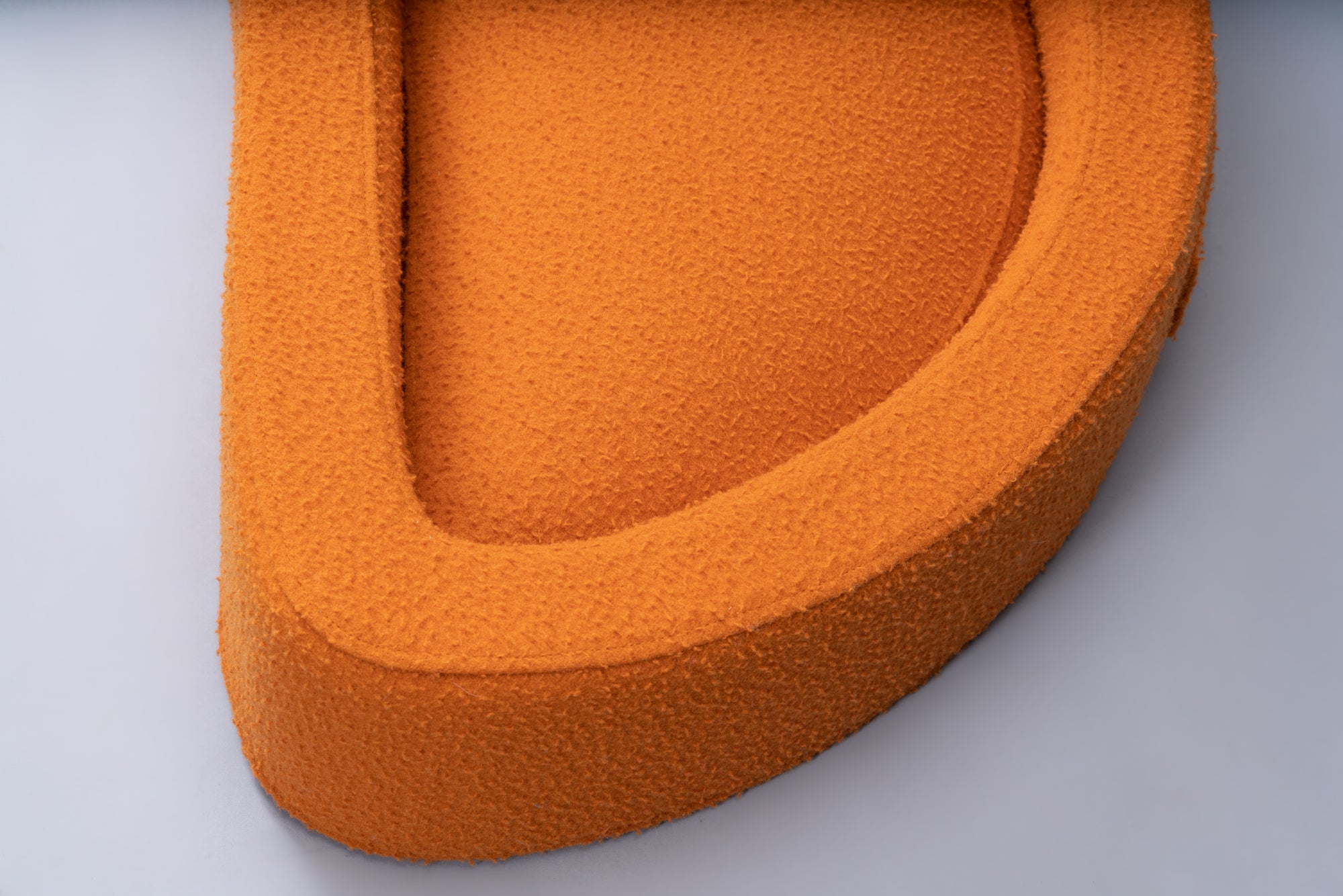 Cuddly bean bed in orange