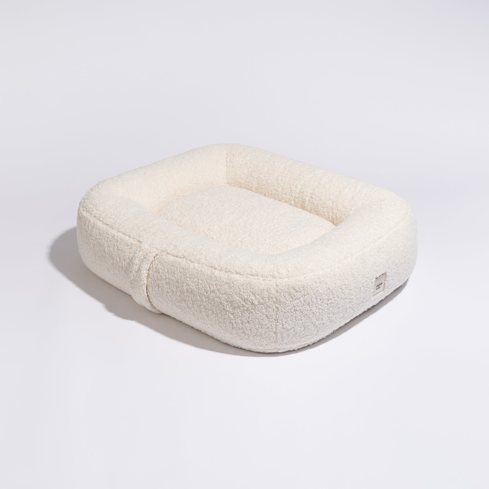 Pebble bed in off-white